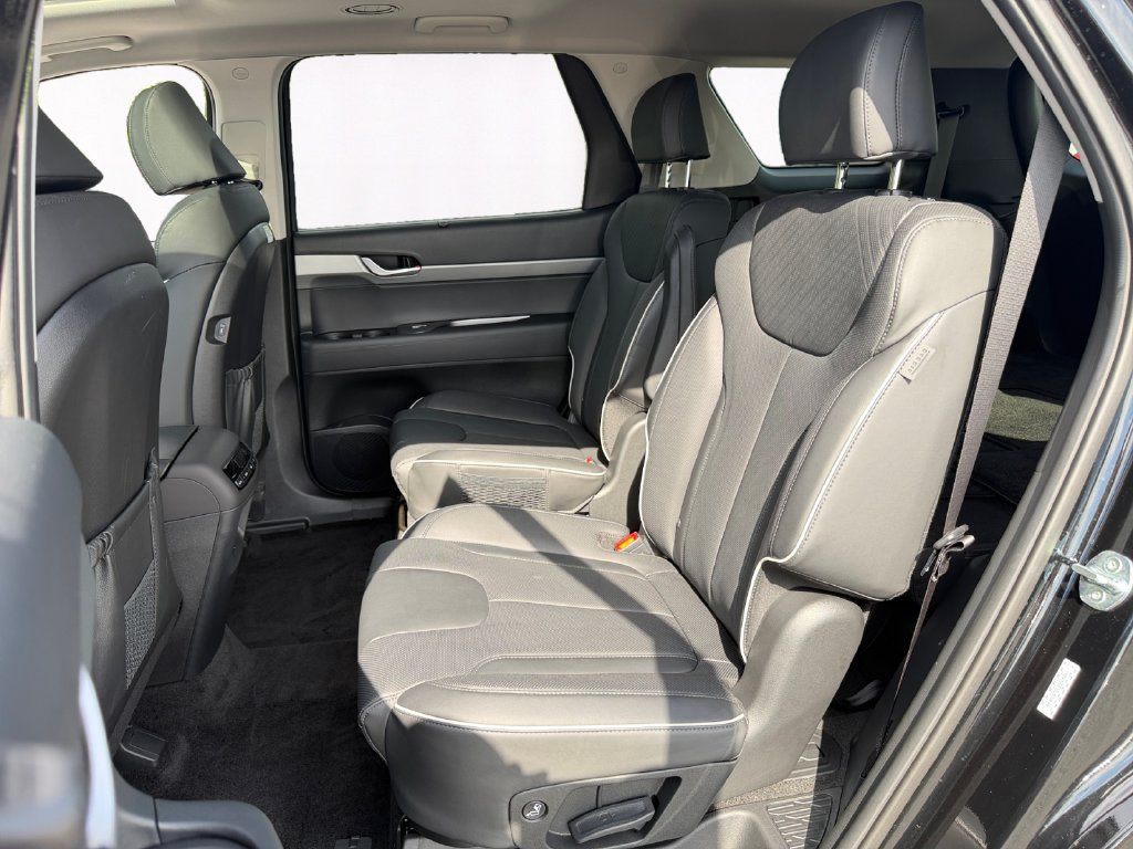 Used 2025 Hyundai Palisade XRT AWD/4WD image 13
