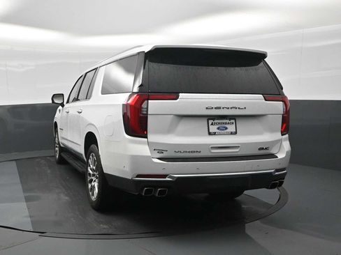 Used 2025 GMC Yukon XL Denali AWD/4WD image 7