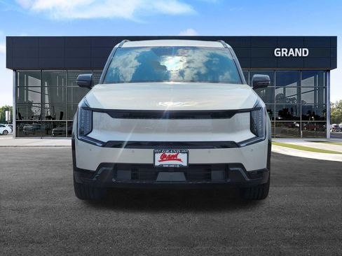 New 2026 Kia EV9 Land w/ Nightfall Edition Package AWD/4WD image 3