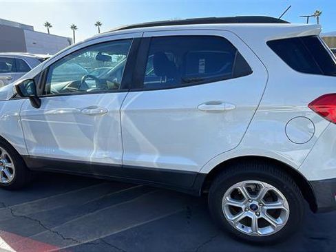 Used 2020 Ford EcoSport SE w/ SE Convenience Package image 5