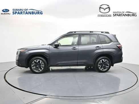 Certified 2025 Subaru Forester Premium w/ Convenience Package #1 AWD/4WD image 4