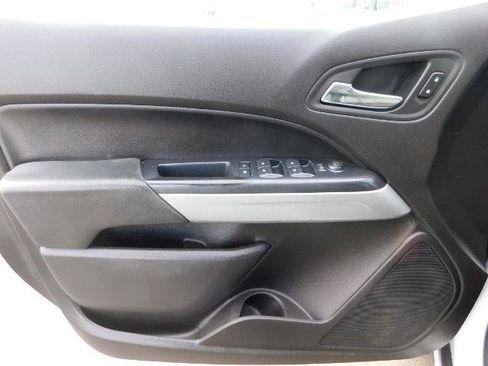 Used 2016 Chevrolet Colorado LT image 11