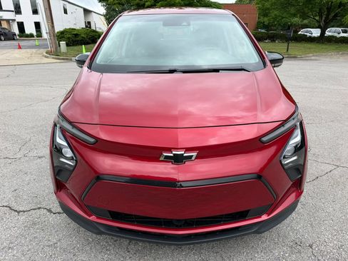 Used 2022 Chevrolet Bolt LT w/ Infotainment Package FWD image 10