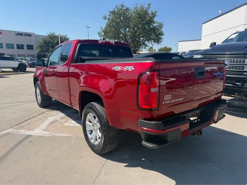 Used 2021 Chevrolet Colorado LT w/ LT Convenience Package AWD/4WD image 2