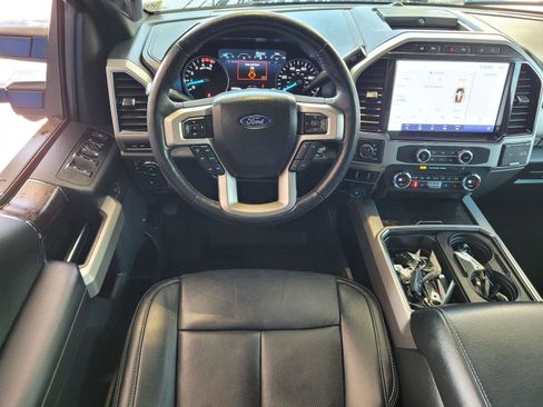Used 2022 Ford F250 Lariat w/ Lariat Ultimate Package AWD/4WD image 13