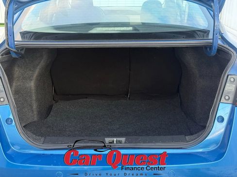 Used 2021 Nissan Versa SV image 14