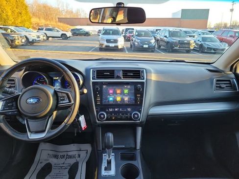 Used 2018 Subaru Outback 2.5i Premium image 10