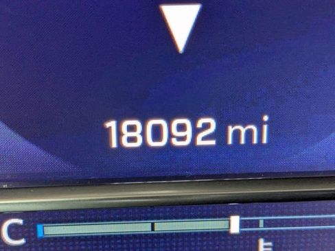 Used 2022 Chevrolet Silverado 1500 ZR2 w/ Technology Package image 41