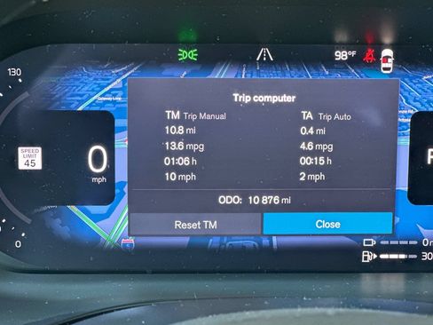 Used 2025 Volvo XC60 T8 Core AWD/4WD image 29