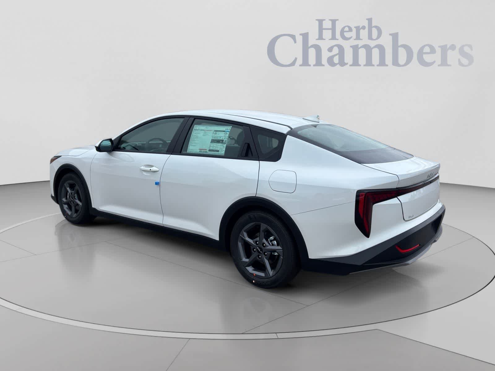 New 2026 Kia K4 FWD image 4