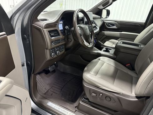 Used 2021 Chevrolet Tahoe Z71 w/ Z71 Off-Road Package AWD/4WD image 10