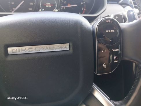 Used 2020 Land Rover Discovery SE AWD/4WD image 30