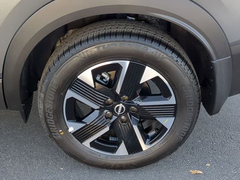 New 2026 Nissan Kicks SV w/ SV Premium Package image 17