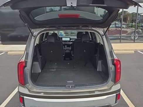 Used 2023 Kia Telluride S w/ S Sunroof Package AWD/4WD image 18
