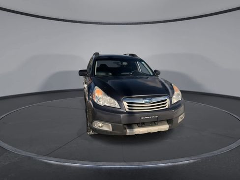 Used 2011 Subaru Outback 3.6R Limited w/ PWR Moonroof Pkg image 3