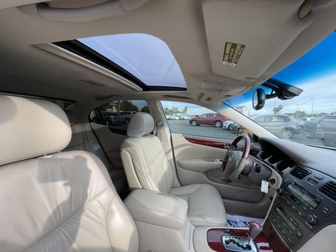 Used 2004 Lexus ES 330 FWD image 26