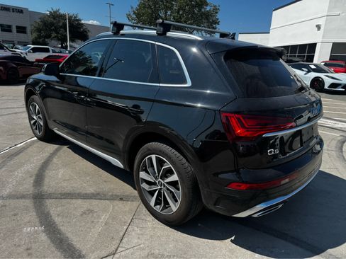 Used 2024 Audi Q5 2.0T Premium w/ Convenience Package AWD/4WD image 3