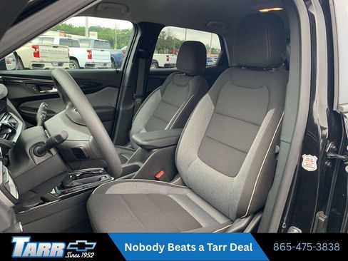 Used 2025 Chevrolet TrailBlazer LT AWD/4WD image 13