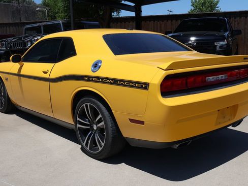 Used 2012 Dodge Challenger SRT8 Yellow Jacket w/ Premium Sound Group RWD image 7