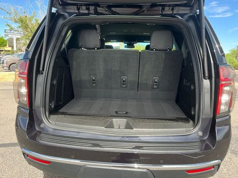 Used 2023 Chevrolet Tahoe LT w/ Luxury Package image 12
