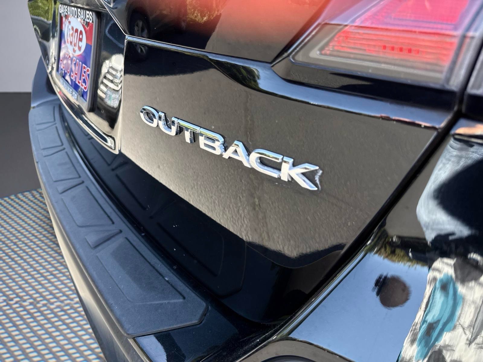 Used 2021 Subaru Outback Premium AWD/4WD image 7