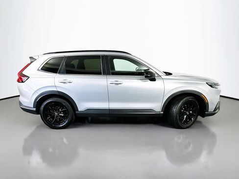 Used 2025 Honda CR-V Sport image 8