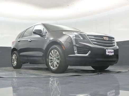 Used 2017 Cadillac XT5 Luxury w/ Driver Awareness Package AWD/4WD image 50