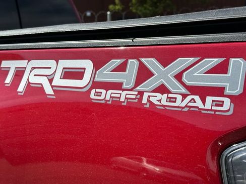 Used 2023 Toyota Tacoma TRD Off-Road w/ Technology Package AWD/4WD image 12