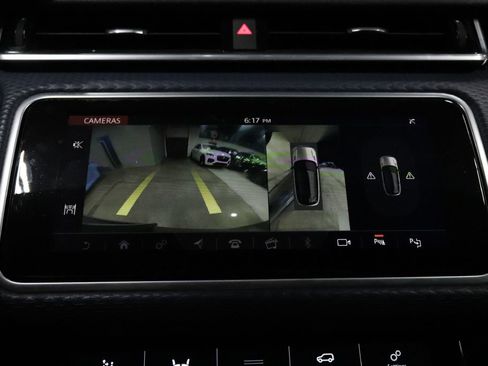 Used 2019 Land Rover Range Rover Velar R-Dynamic SE image 16