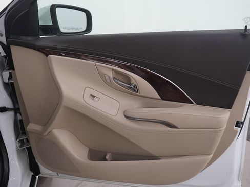 Used 2014 Buick LaCrosse Leather FWD image 9