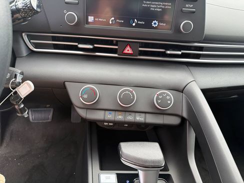New 2026 Hyundai Elantra SE FWD image 30