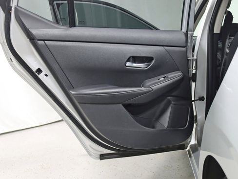 Used 2021 Nissan Sentra SV image 28