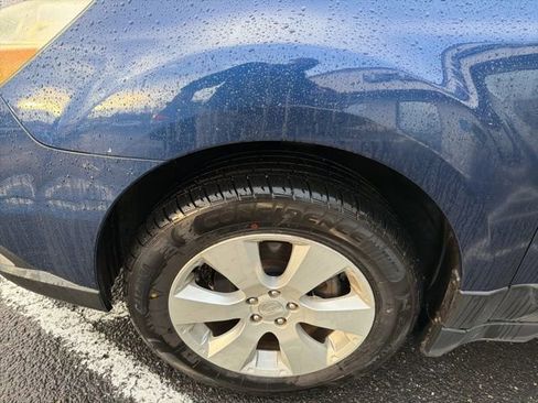 Used 2010 Subaru Outback 2.5i Premium image 15