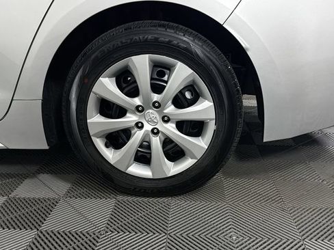 Certified 2025 Toyota Corolla LE image 4
