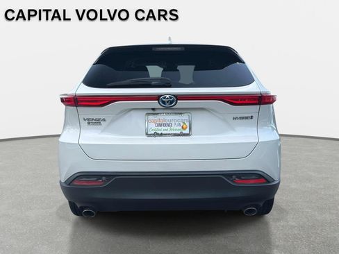 Used 2021 Toyota Venza LE AWD/4WD image 7