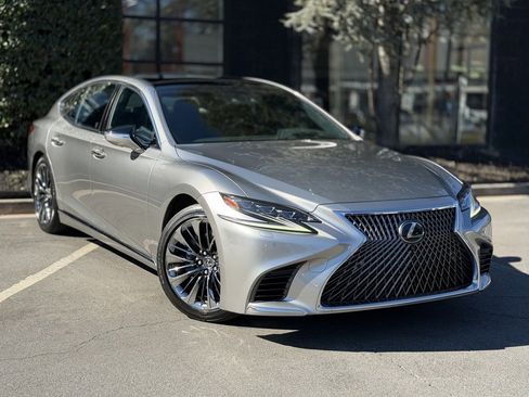 Used 2018 Lexus LS 500 w/ Interior Upgrade Package image 7