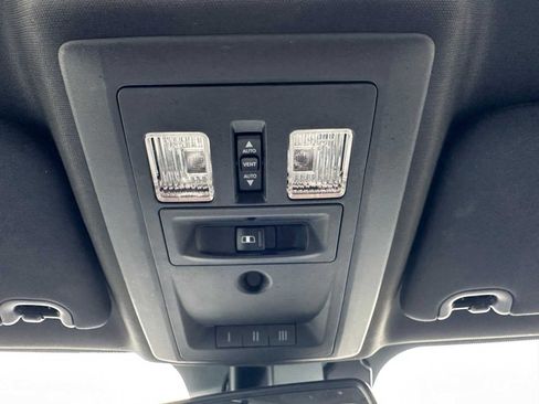 Used 2018 RAM 1500 Limited image 30