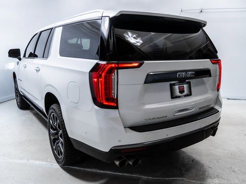 Used 2024 GMC Yukon XL Denali Ultimate image 2