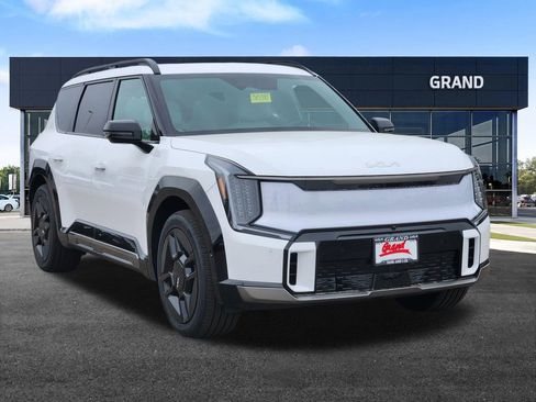 New 2026 Kia EV9 GT-Line AWD/4WD image 2