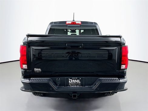 Used 2024 Chevrolet Colorado LT w/ LT Convenience Package III image 11