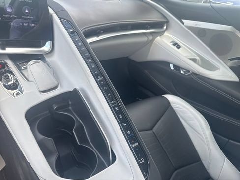 Used 2023 Chevrolet Corvette Stingray Premium Conv w/ Z51 Performance Package RWD image 26