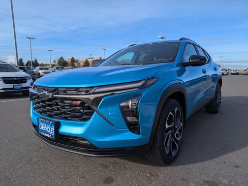 New 2026 Chevrolet Trax RS w/ Sunroof Package image 5