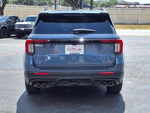 Certified 2025 Ford Explorer ST AWD/4WD image 7