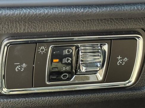 Certified 2023 Lincoln Corsair FWD image 18