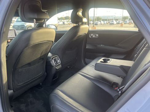 Used 2025 Hyundai Ioniq 6 SEL RWD image 37