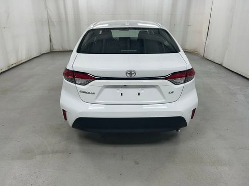 Certified 2025 Toyota Corolla LE FWD image 6