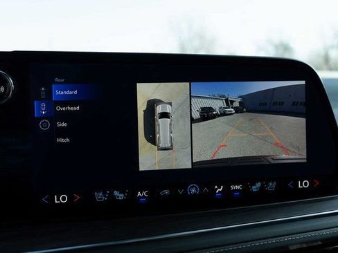 New 2026 Chevrolet Suburban Premier AWD/4WD image 26