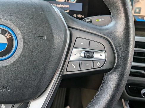 Used 2023 BMW i4 eDrive35 w/ Premium Package RWD image 34