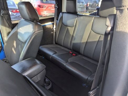 Used 2016 Jeep Wrangler Sahara image 18