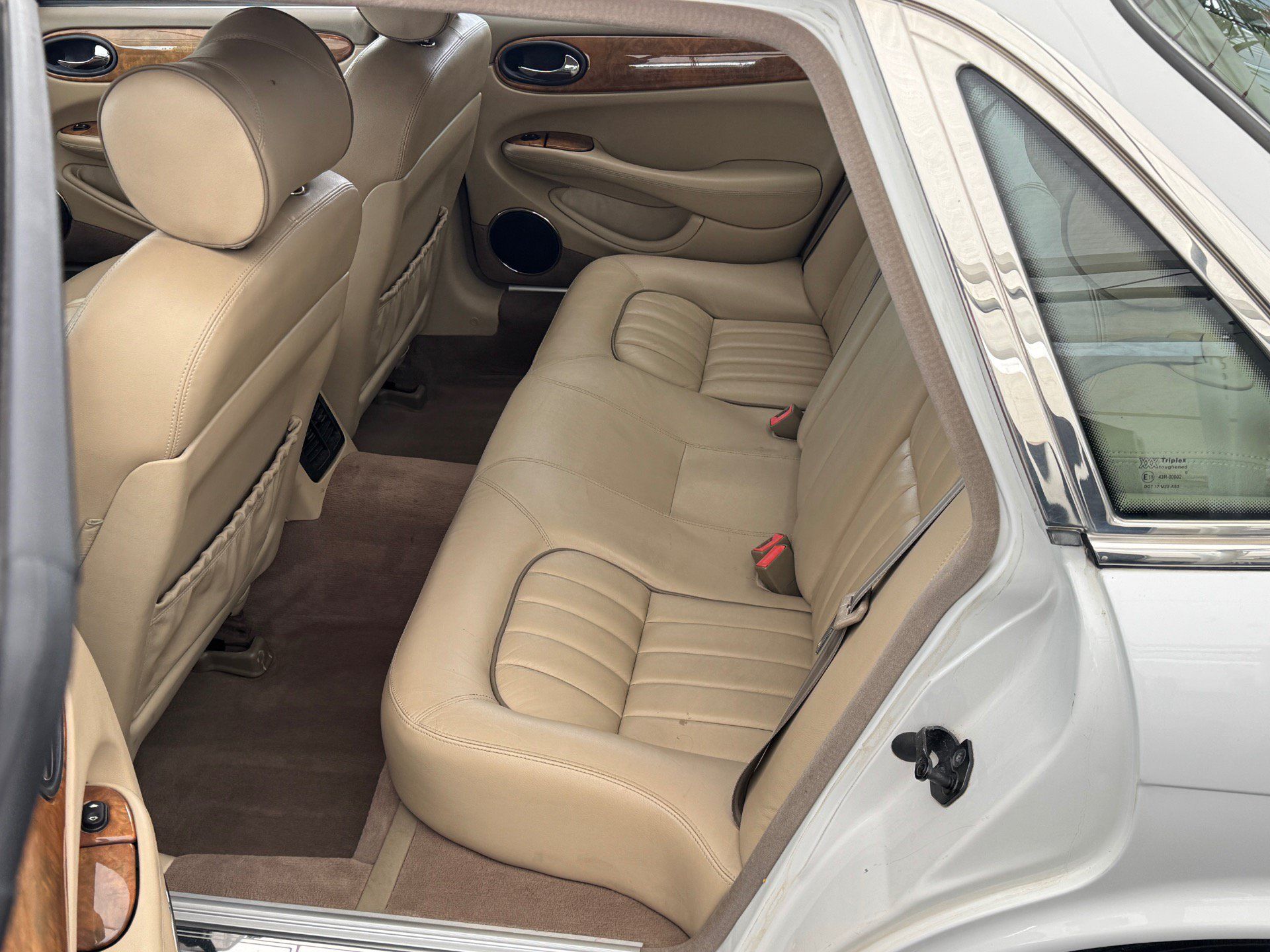 Used 2001 Jaguar XJ8 RWD image 27
